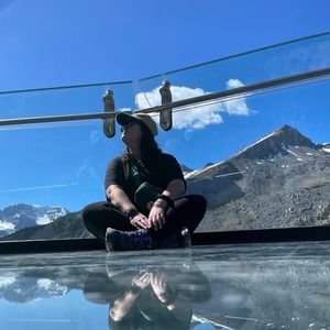 Meet your Posher, Kait